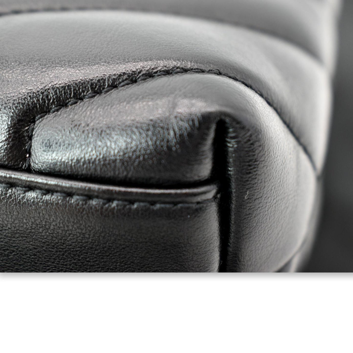 YVES SAINT LAURENT Small Loulou Matelasse Leather Shoulder Bag Black