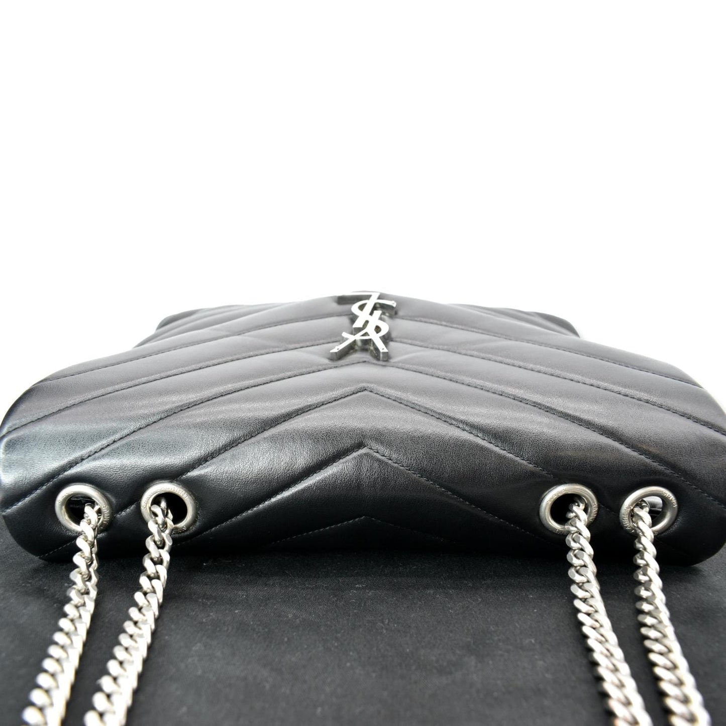 YVES SAINT LAURENT Medium Loulou Matelasse Leather Chain Shoulder Bag Black