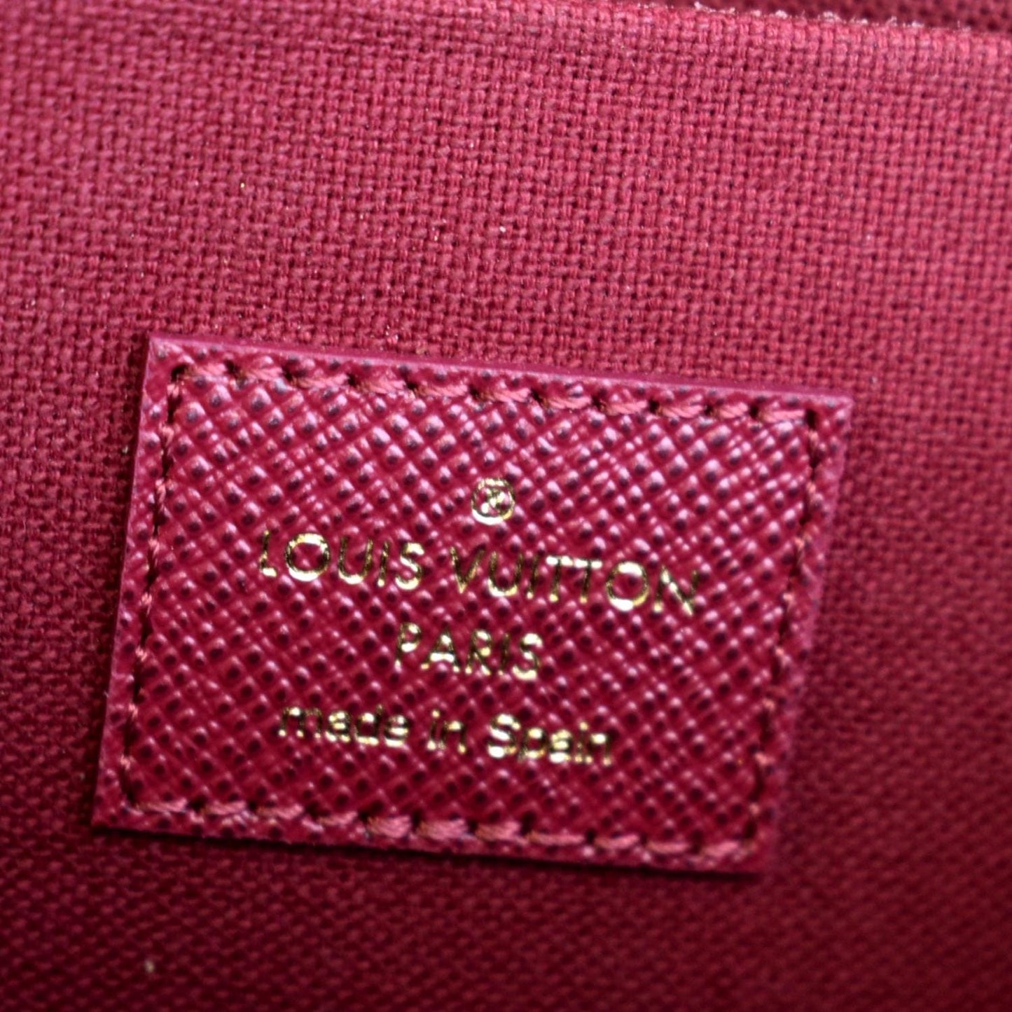 LOUIS VUITTON Felicie Monogram Canvas Pochette Crossbody Bag Fuchsia