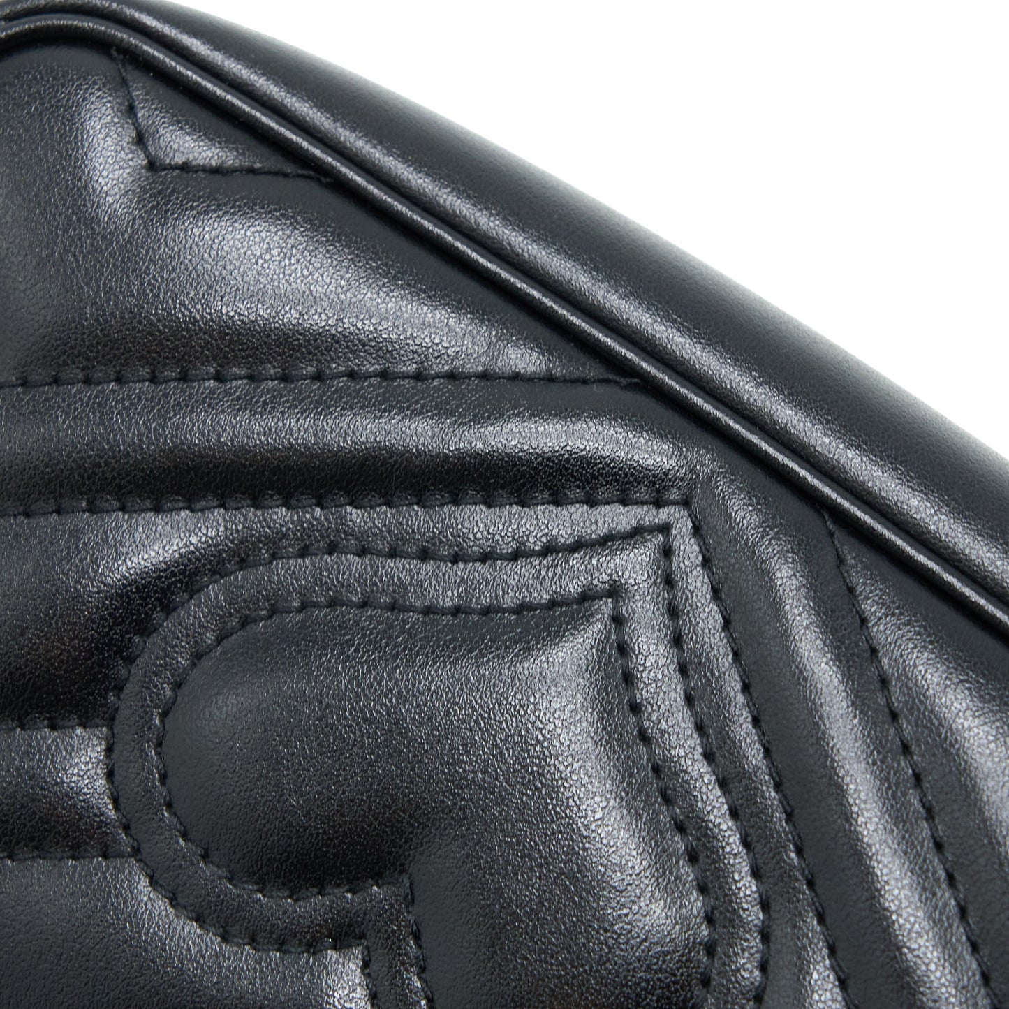 Gucci GG Marmont Super Mini Bag Calfskin Black