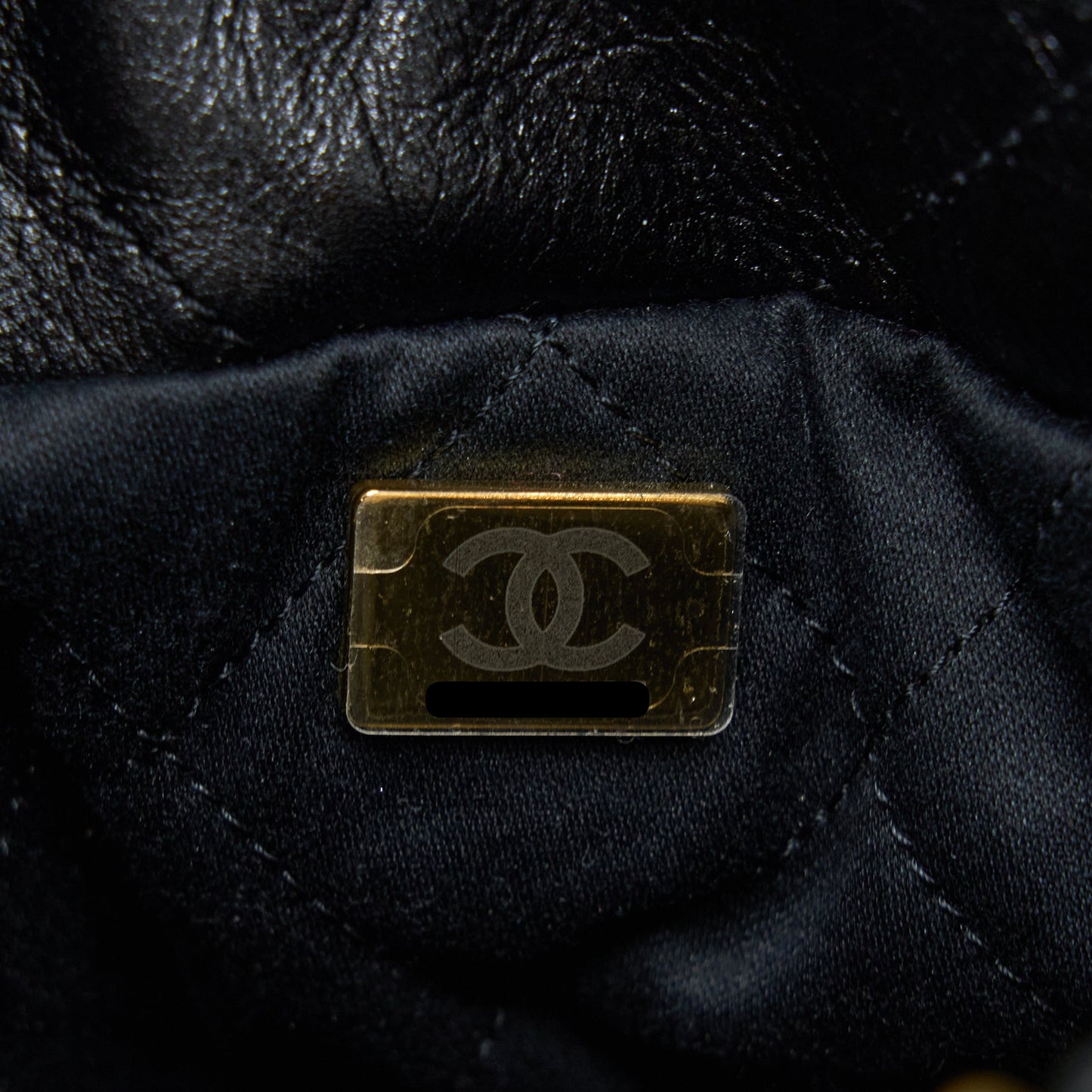 Chanel 23S Mini 22 Bag with Pearl Shiny Calfskin Black (Microchip)
