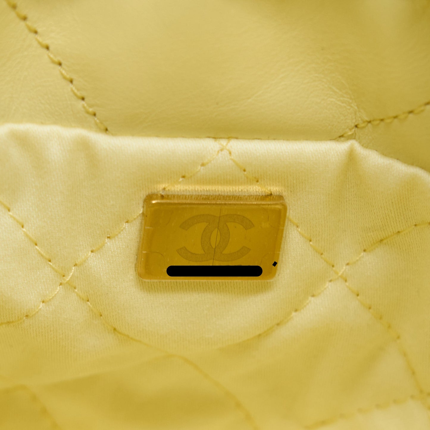 Chanel 23S Mini 22 Bag Shiny Calfskin Light Yellow (Microchip)