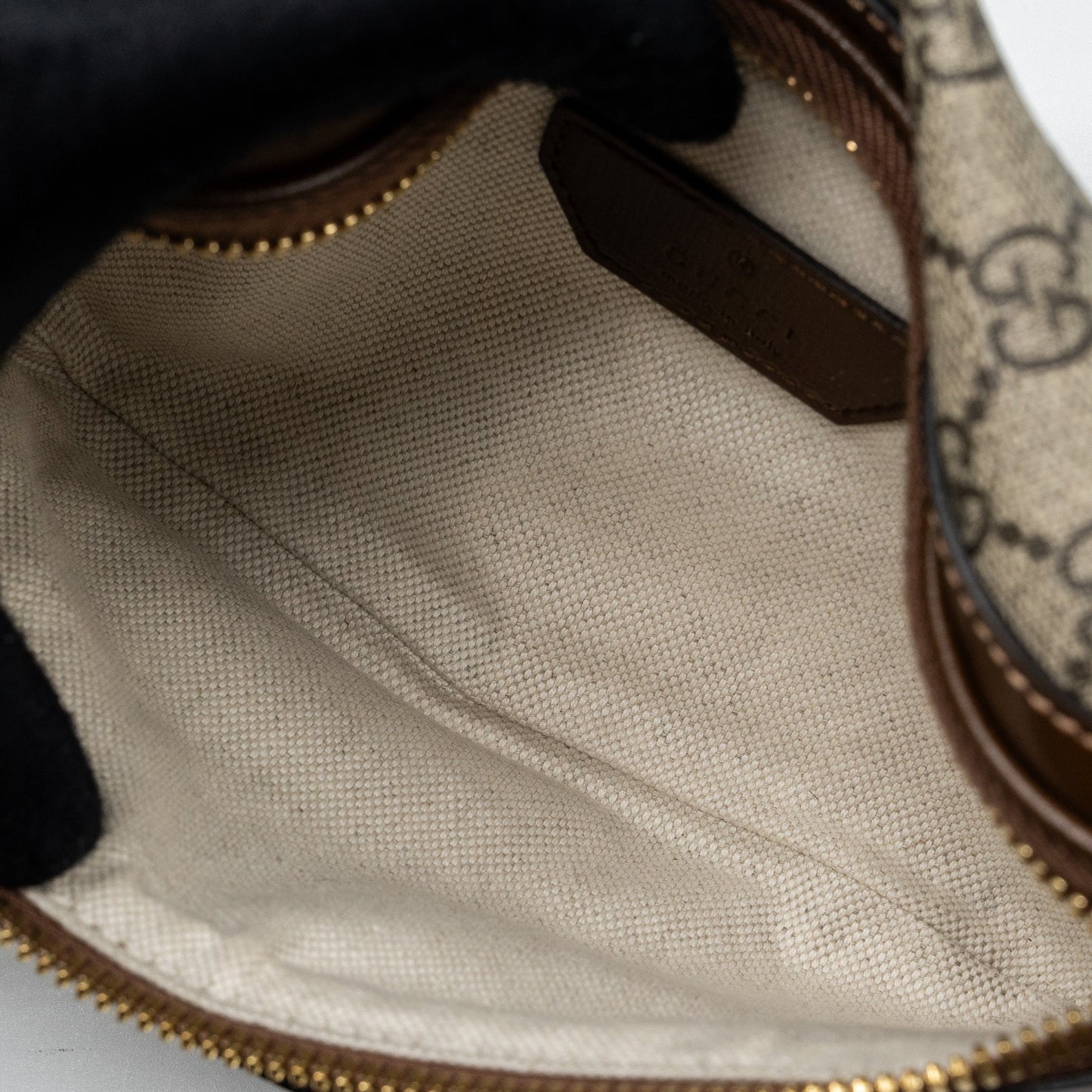 GUCCI BELT BAG INTERLOCKING GG Supreme CANVAS