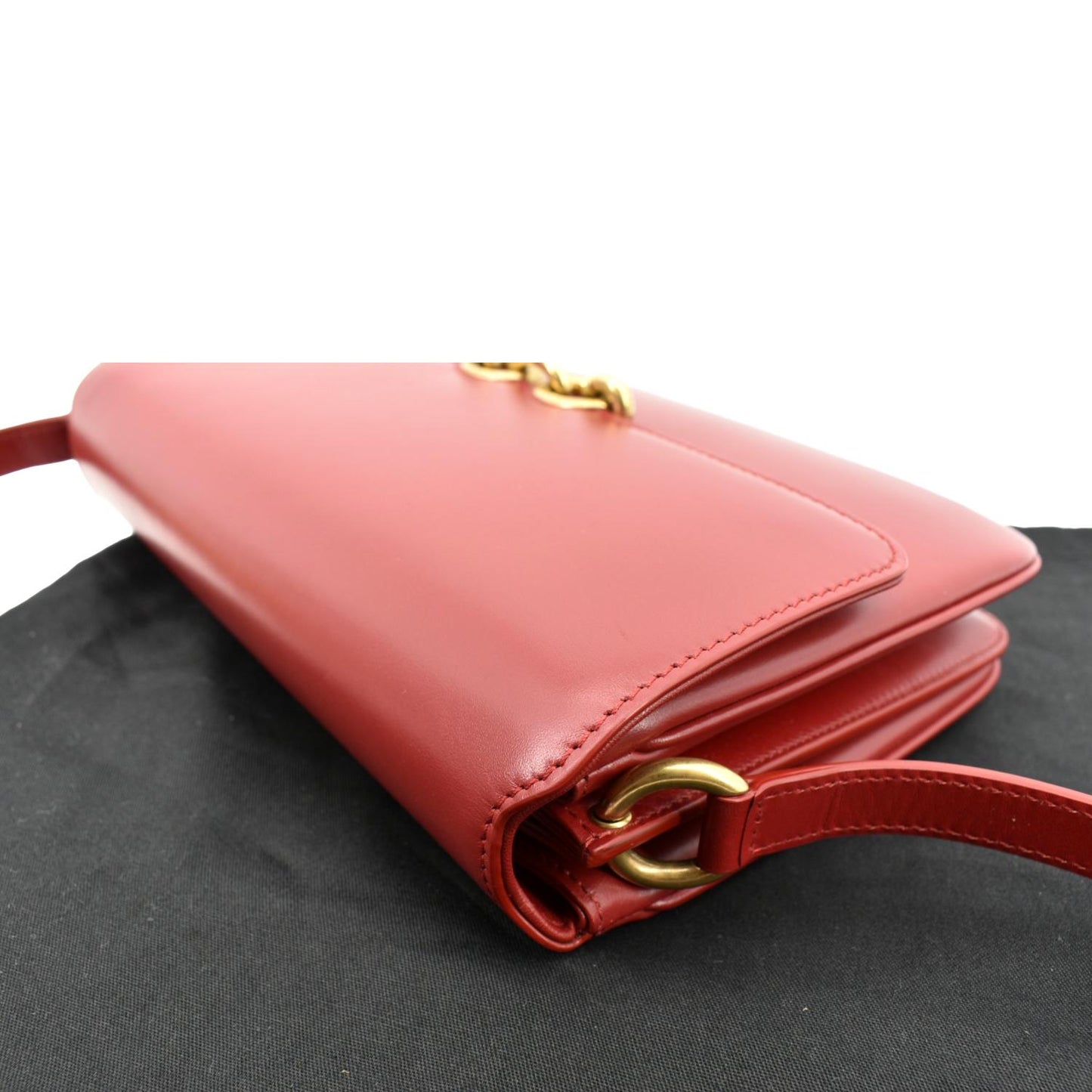 YVES SAINT LAURENT Le Maillon Smooth Leather Shoulder Bag Red