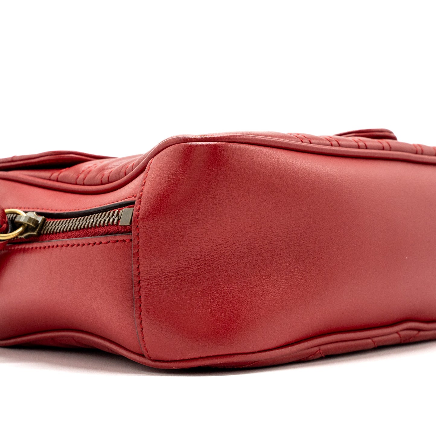 Gucci GG Marmont Matelasse Shoulder Bag Calfskin Red