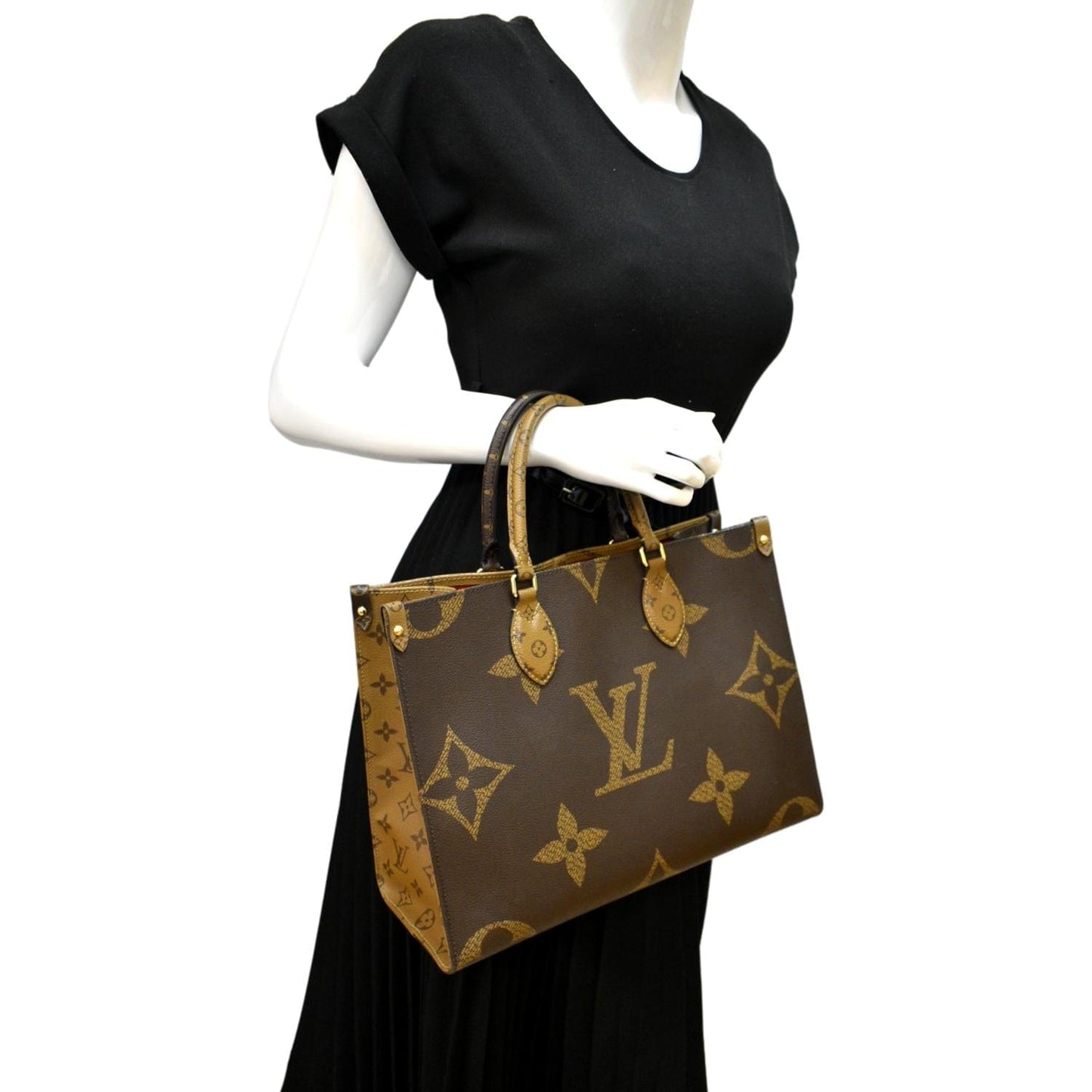 LOUIS VUITTON Onthego MM Giant Monogram Reverse Canvas Tote Shoulder Bag Brown