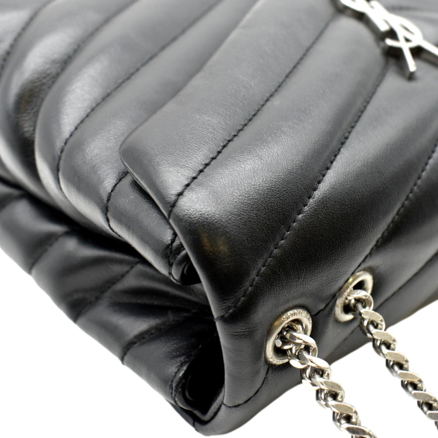 YVES SAINT LAURENT Loulou Small Matelasse Leather Chain Shoulder Bag Black
