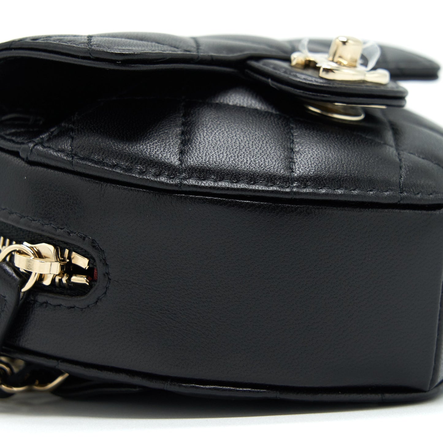 Chanel 22S Heart Belt Bag Lambskin Black L