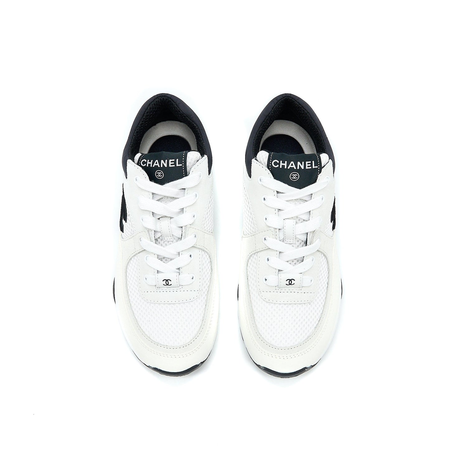Chanel Size 37 CC Logo Sneaker Calfskin/Suede Black/White