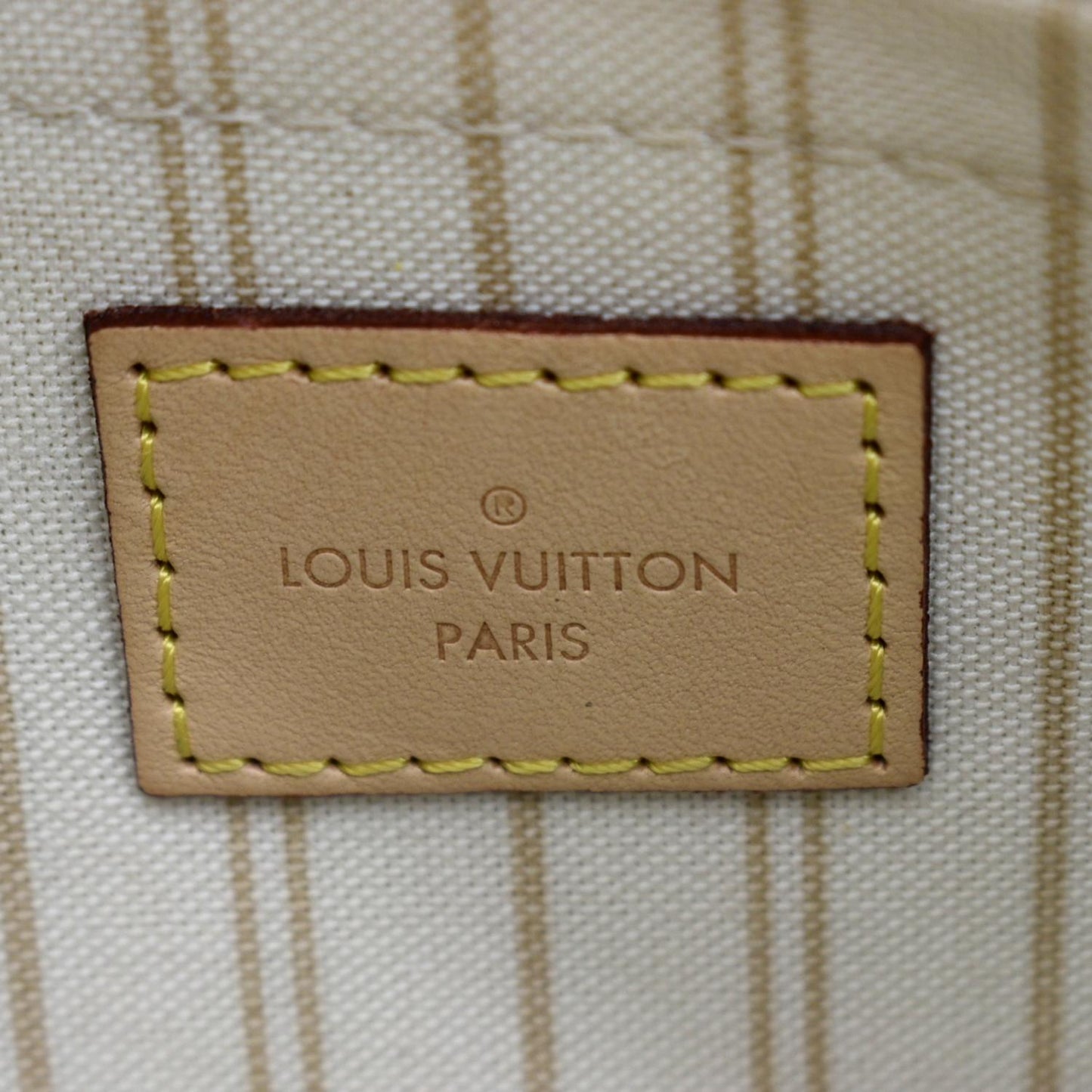 LOUIS VUITTON Neverfull GM Damier Azur Pochette Wristlet Pouch White