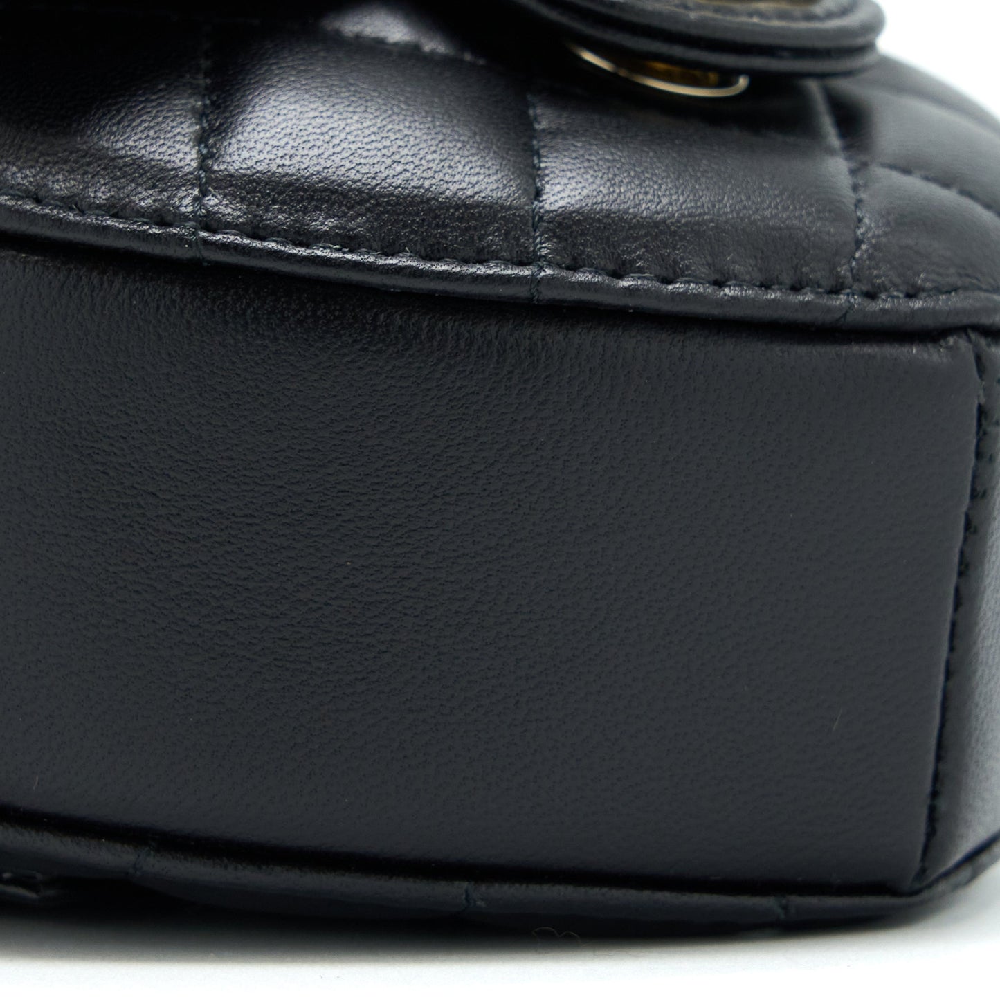 CHANEL 22S Heart Belt Bag Lambskin Black L
