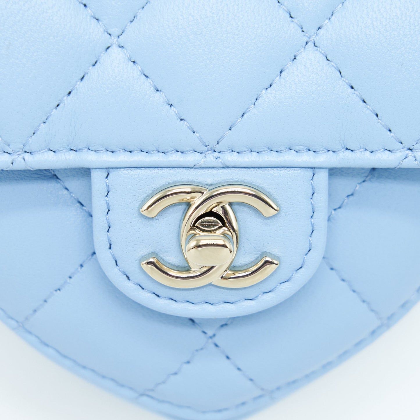 Chanel 22S Heart Belt Bag Lambskin Light Blue L