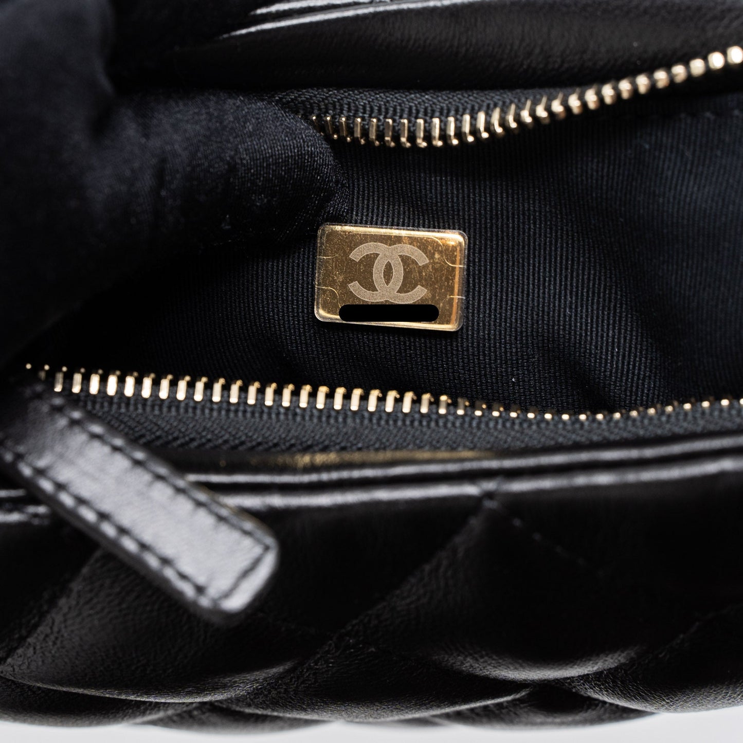 Chanel 22k Hobo Shoulder Bag Lambskin Black (Microchip)