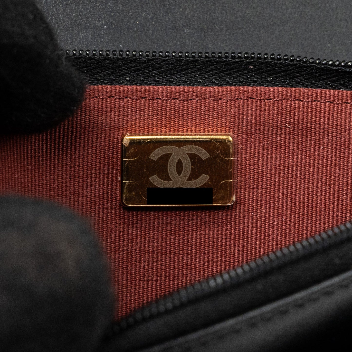 Chanel 24C gold Crush wallet on chain calfskin black (microchip)