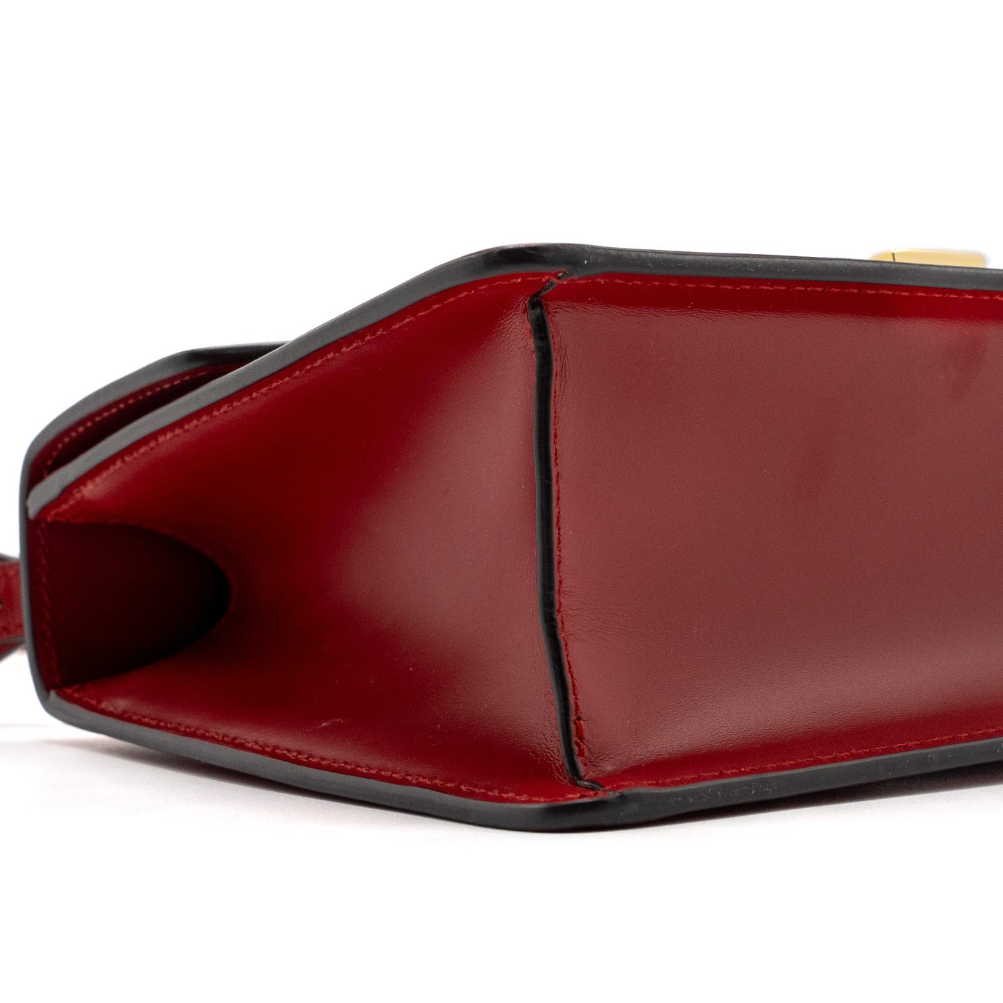Gucci Sylvie shoulder bag calfskin red
