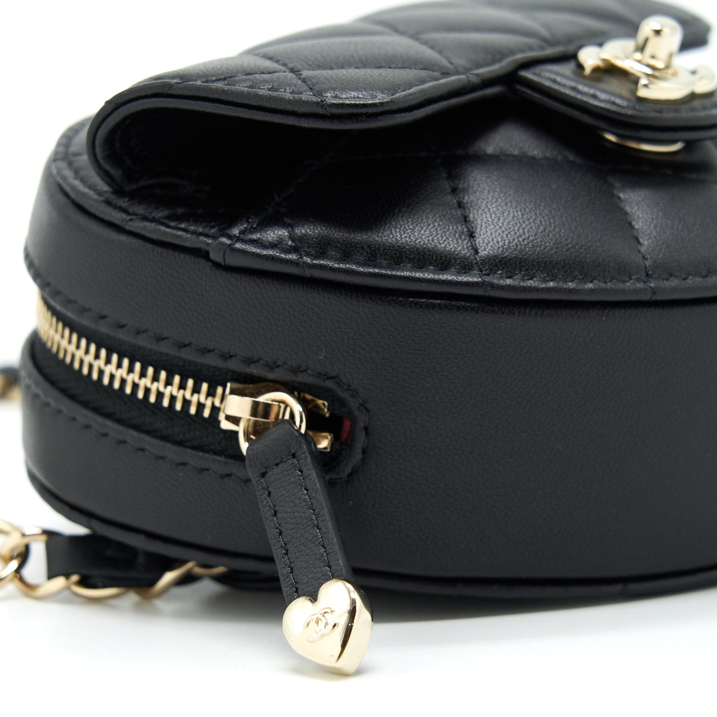Chanel 22S Heart Belt Bag Lambskin Black L