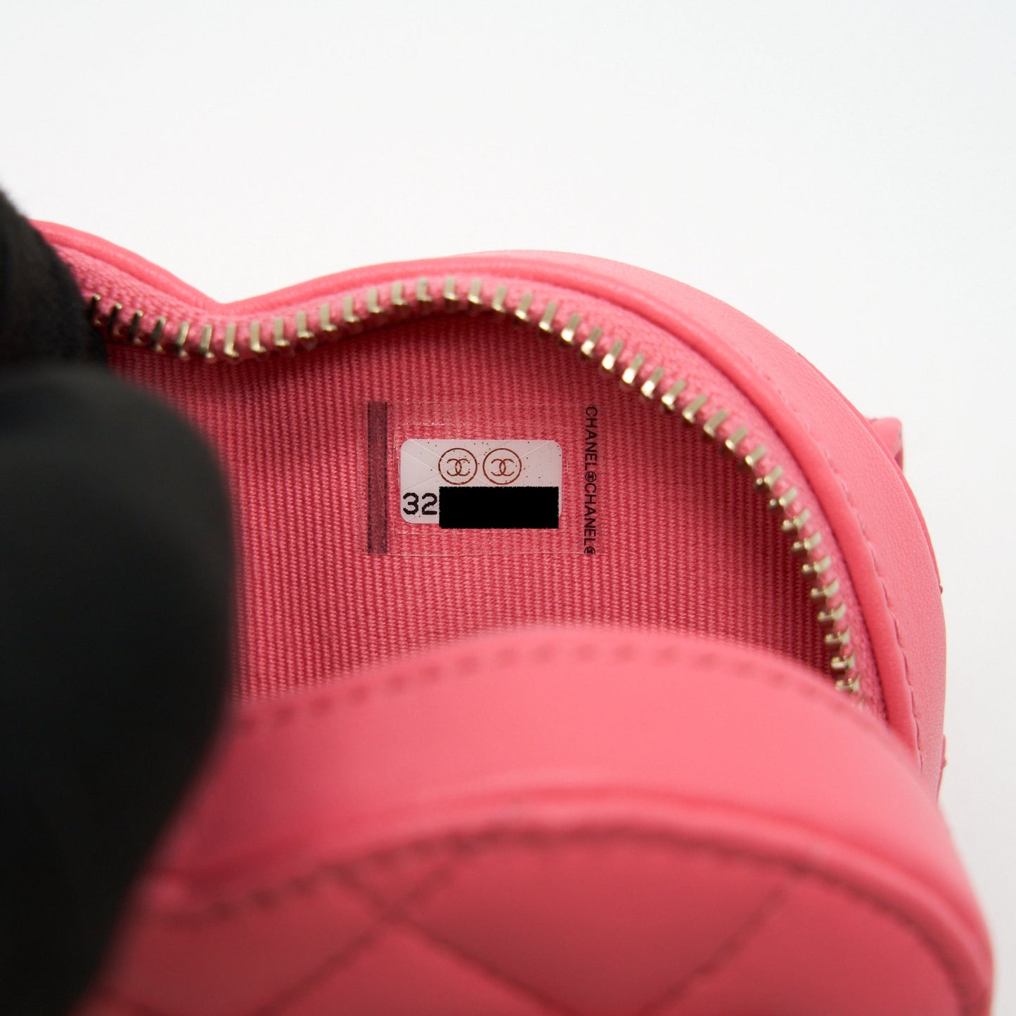 Chanel 22S Heart Belt Bag Lambskin Pink L