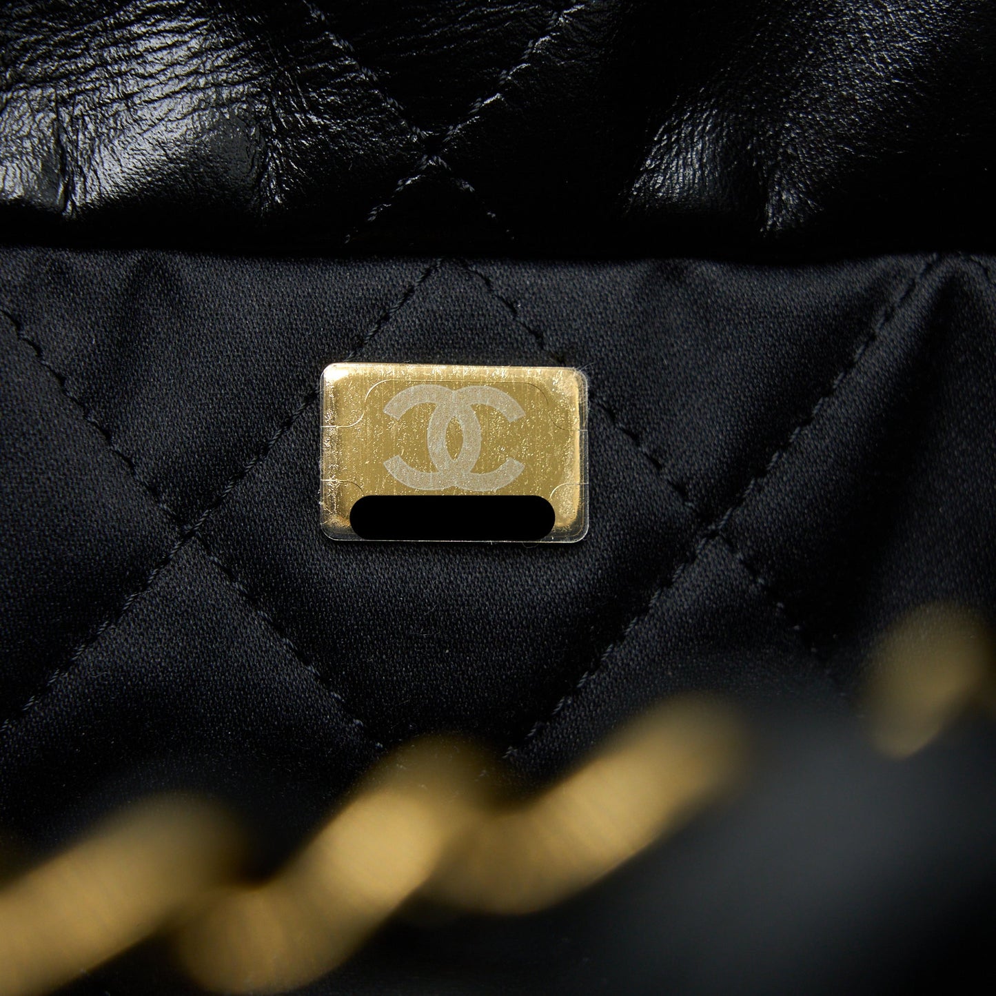 Chanel Medium 22 Bag Shiny Calfskin Black (Microchip)