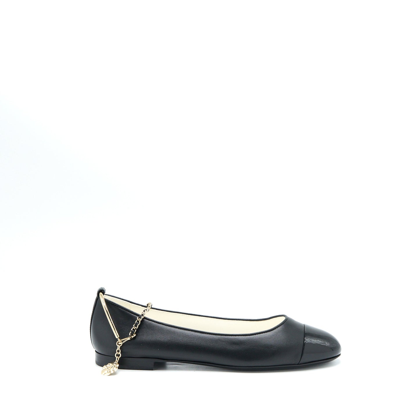 Chanel Size 39 Flats Lambskin Black