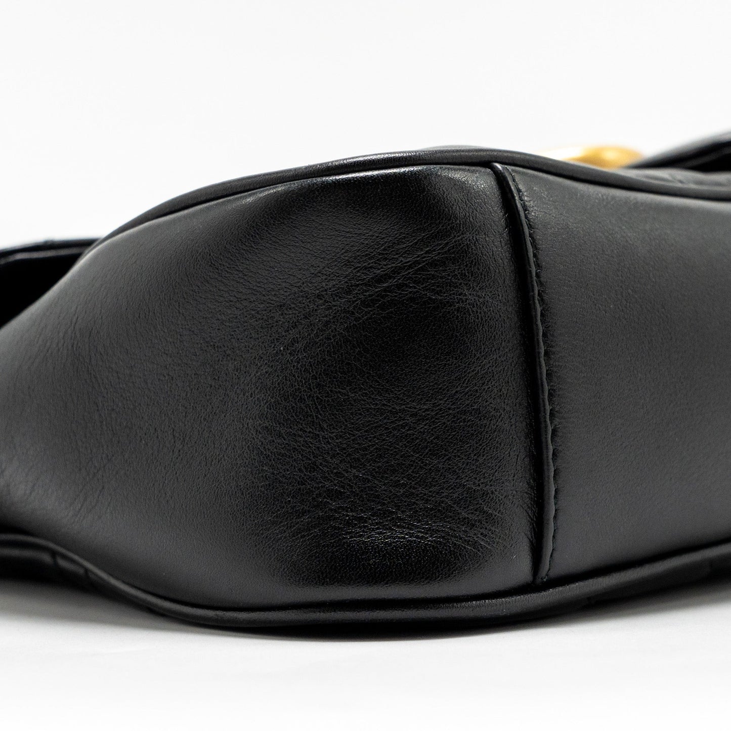 Gucci Medium GG Marmont Shoulder Bag Calfskin Black