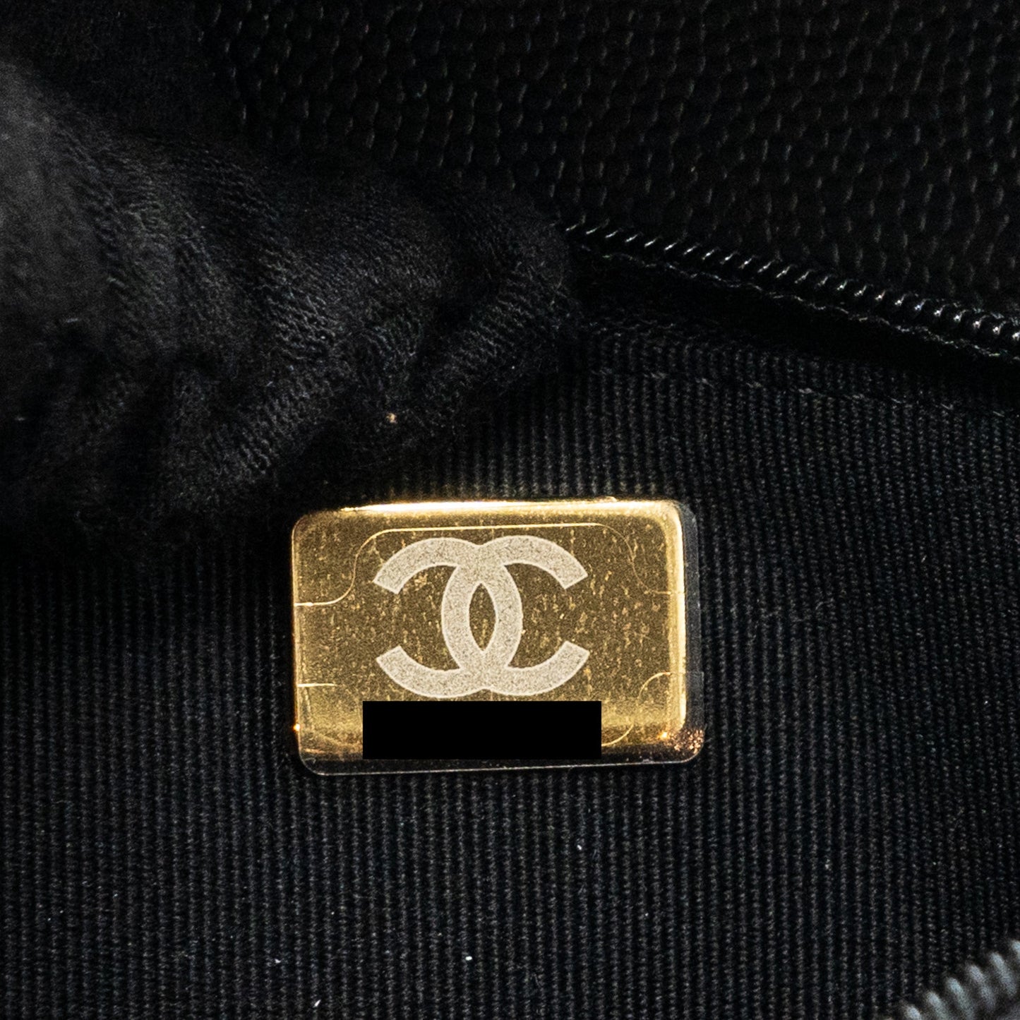 Chanel 23k Detailed CC Logo Wallet On Chain Caviar Black L (microchip)