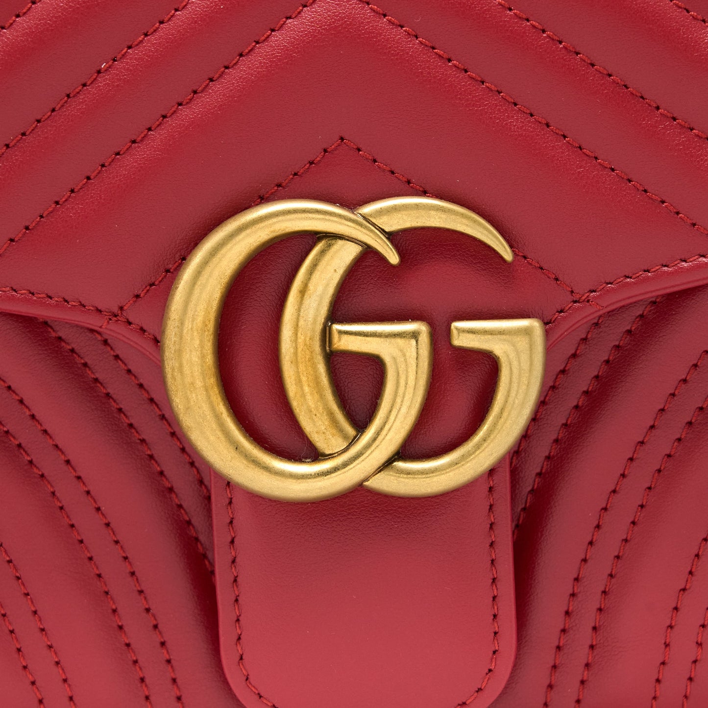 Gucci Small GG Marmont Bag Calfskin Red Brushed