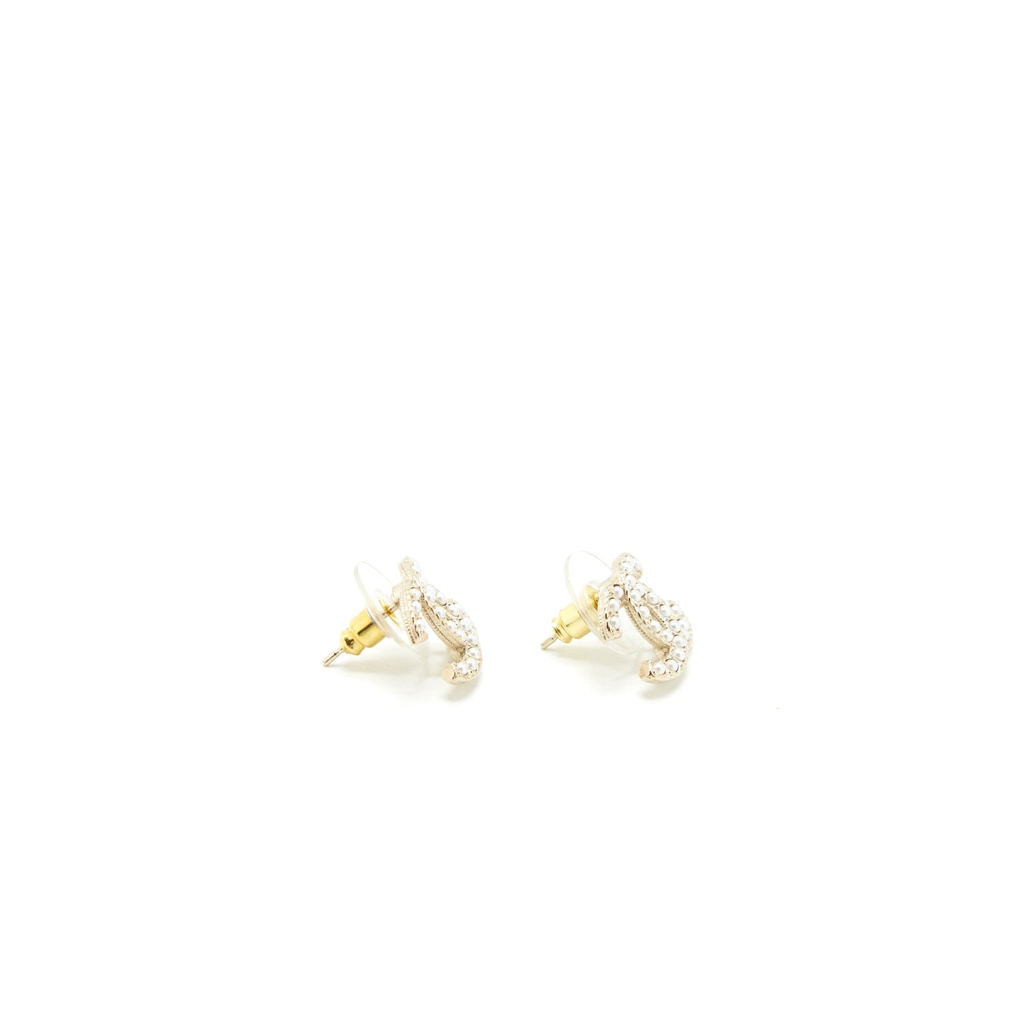 Chanel CC logo with mini pearl earrings L