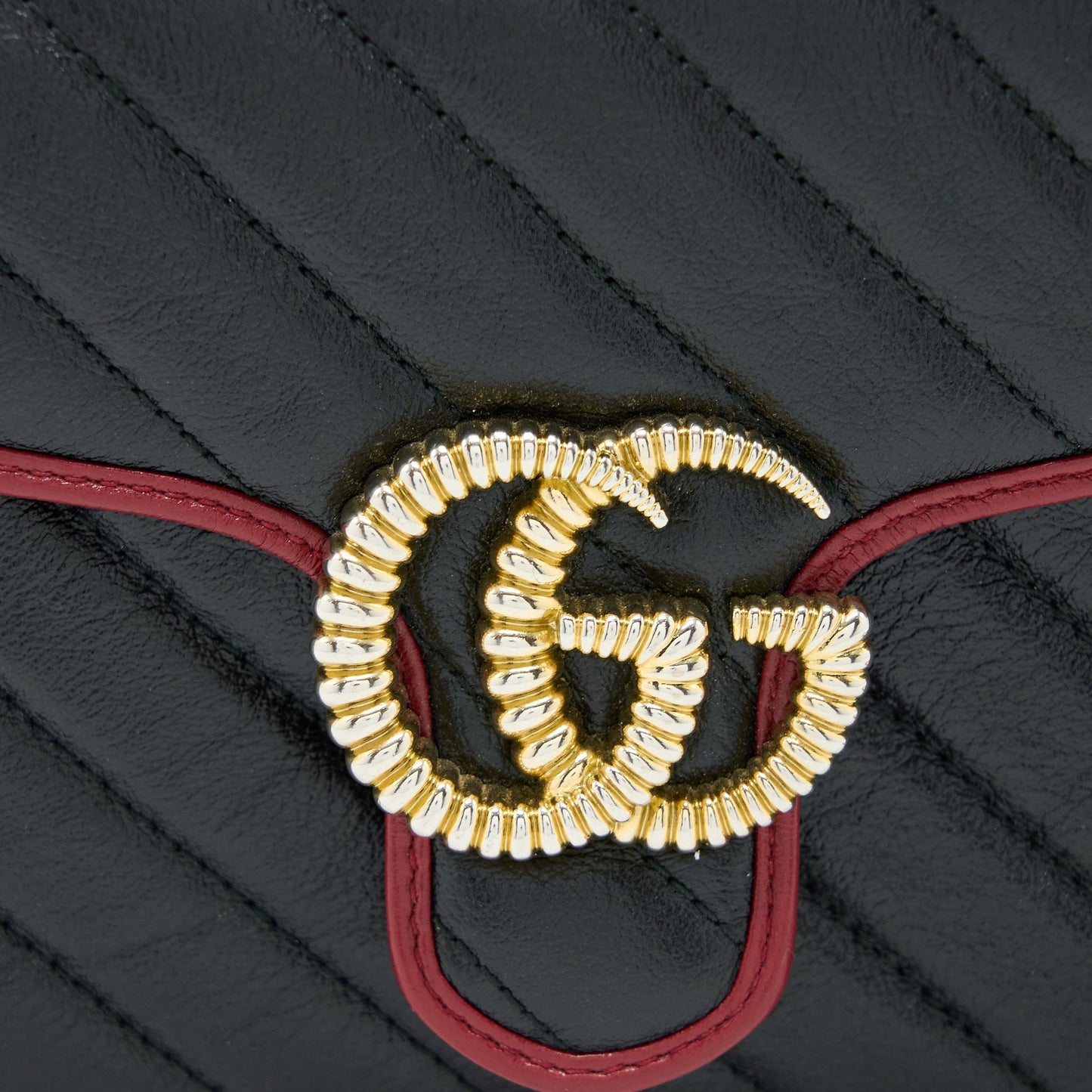 Gucci GG Marmont Mini Top Handle Bag Calfskin Black/Red