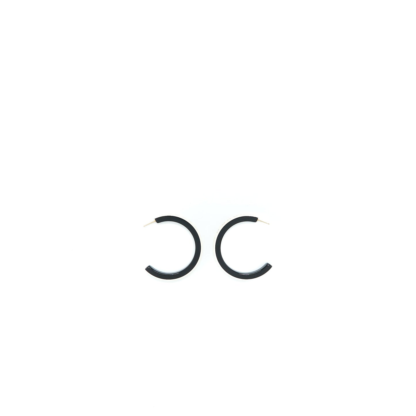 Chanel 2022 Costume Casual Style Earring Black / White