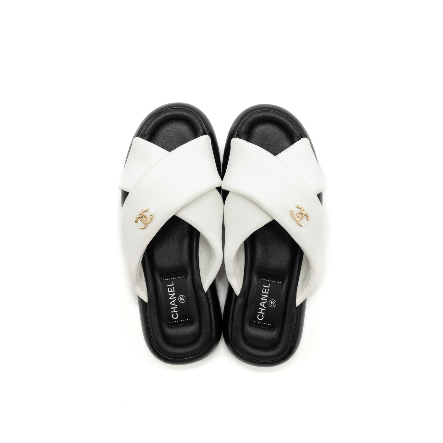 Chanel Size 39 Quilted Sandal Lambskin White/Black L