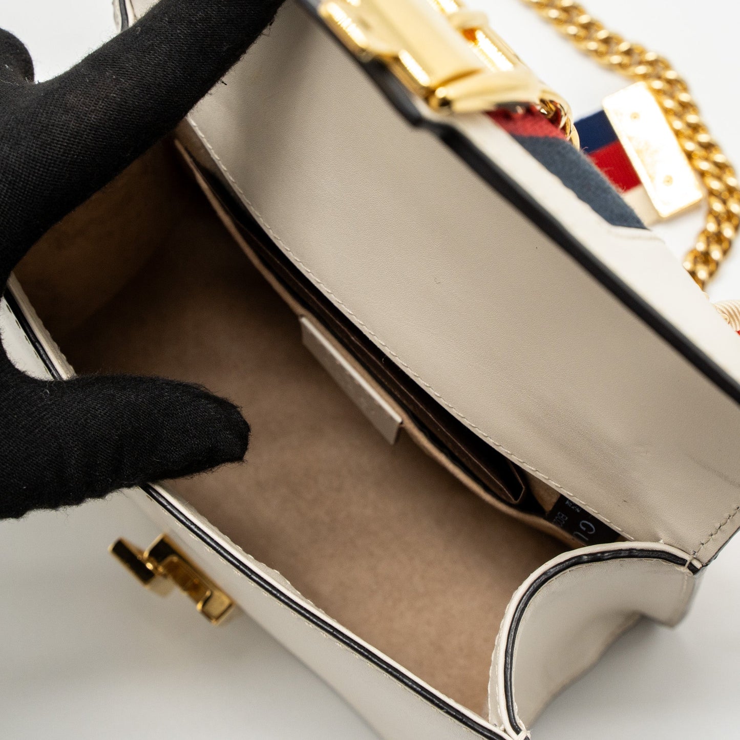Gucci Mini Sylvie Chain Bag Calfskin White/Multicolour