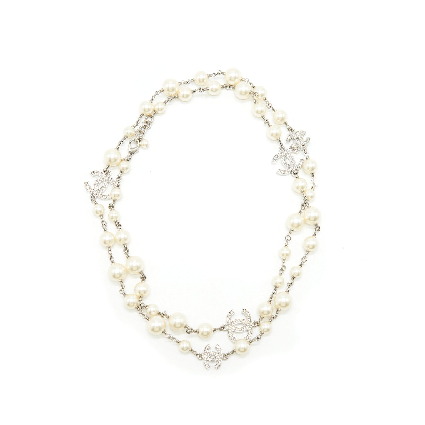 CHANEL CC PEARL LONG NECKLACE