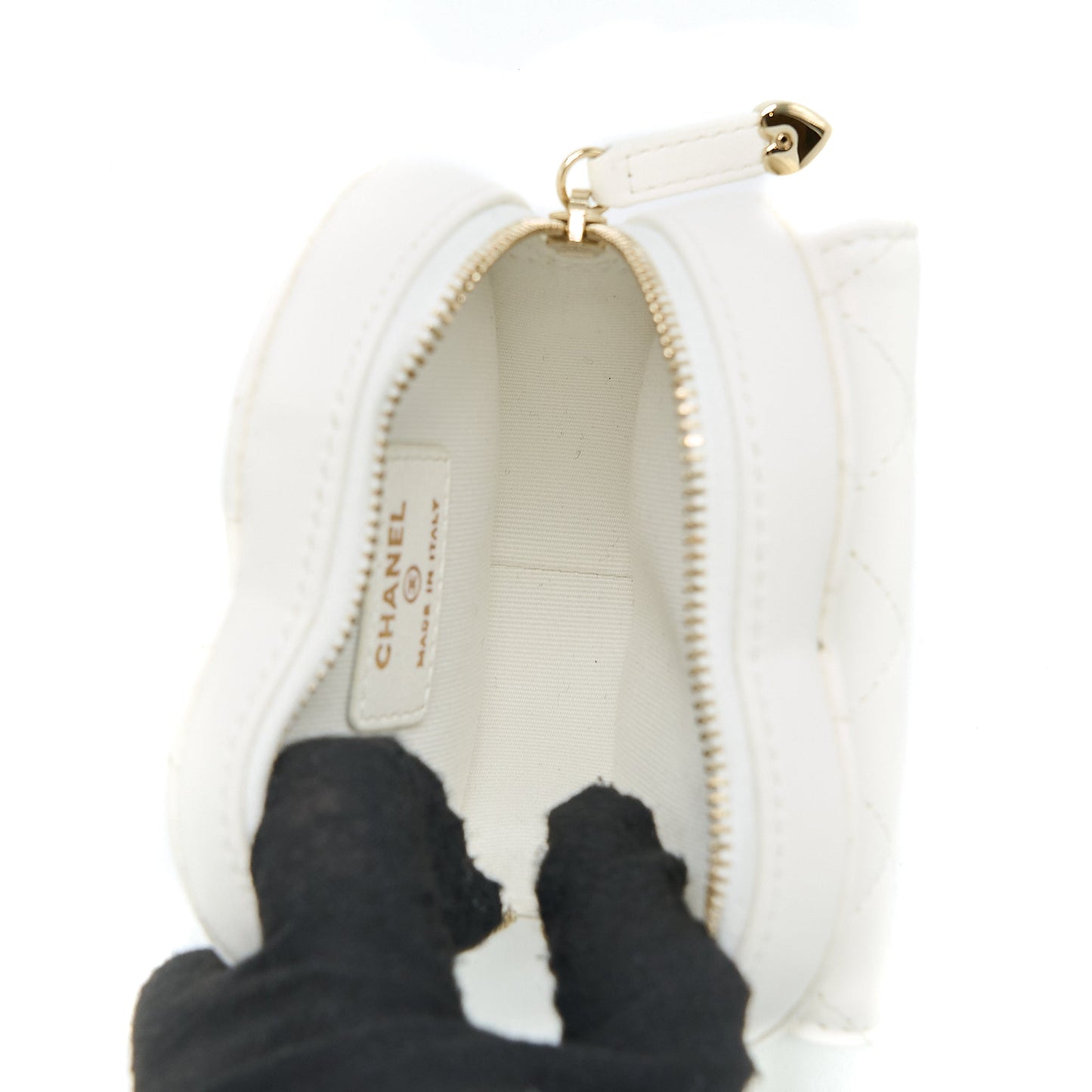 Chanel 22s Heart Belt Bag Lambskin White L