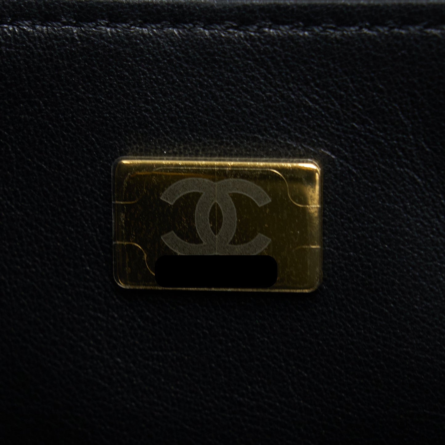 Chanel 22K Retro Classic New Square Flap Bag Goatskin Black (Microchip)