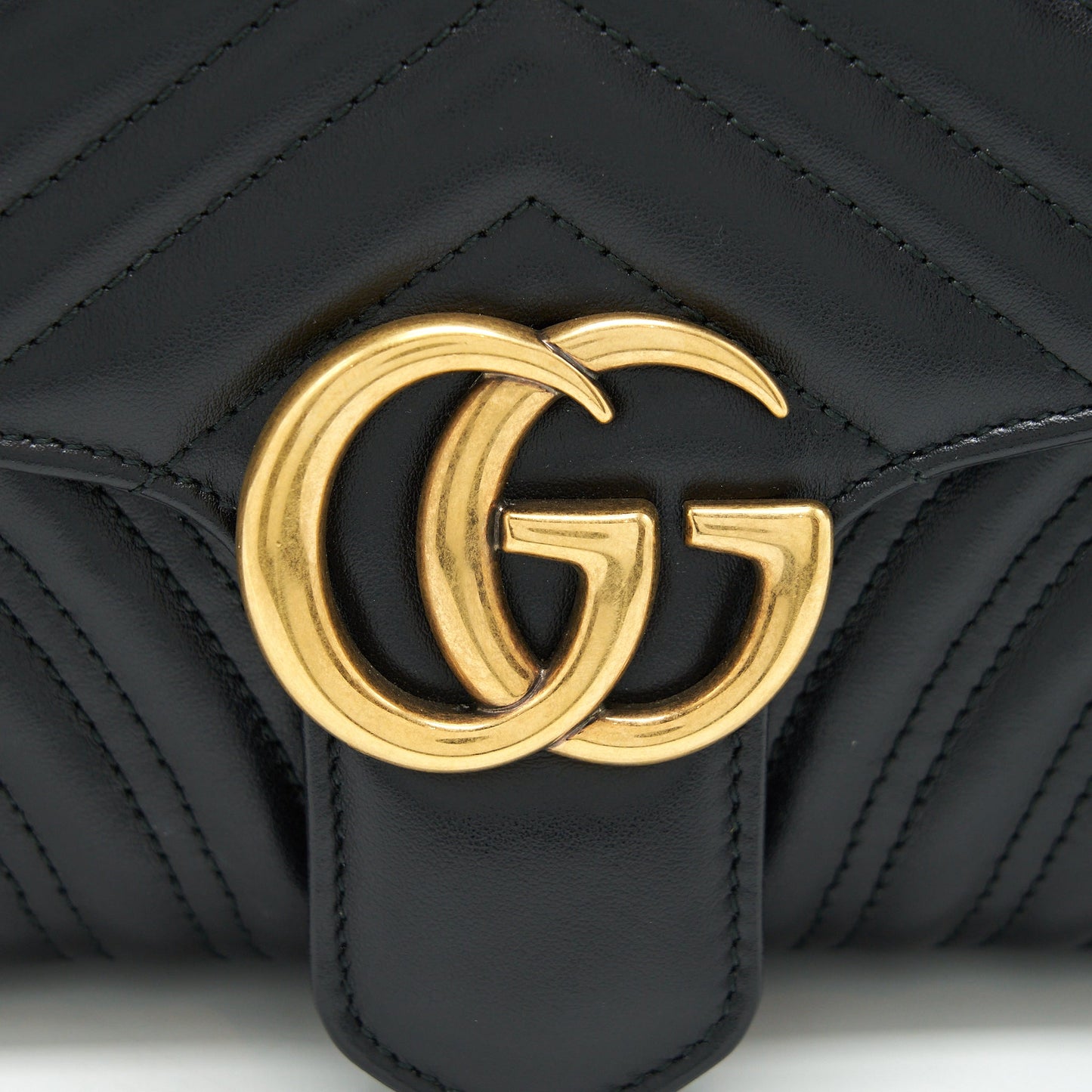 Gucci GG Marmont Small Matelasse Shoulder Bag Black
