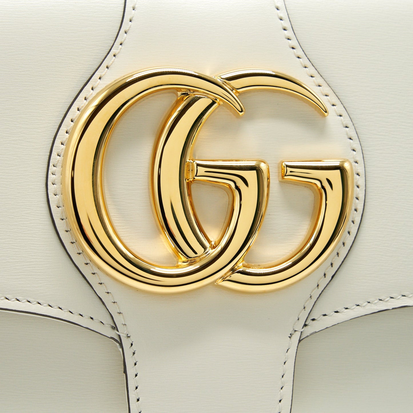 Gucci Small Arli Flap Bag Cream With