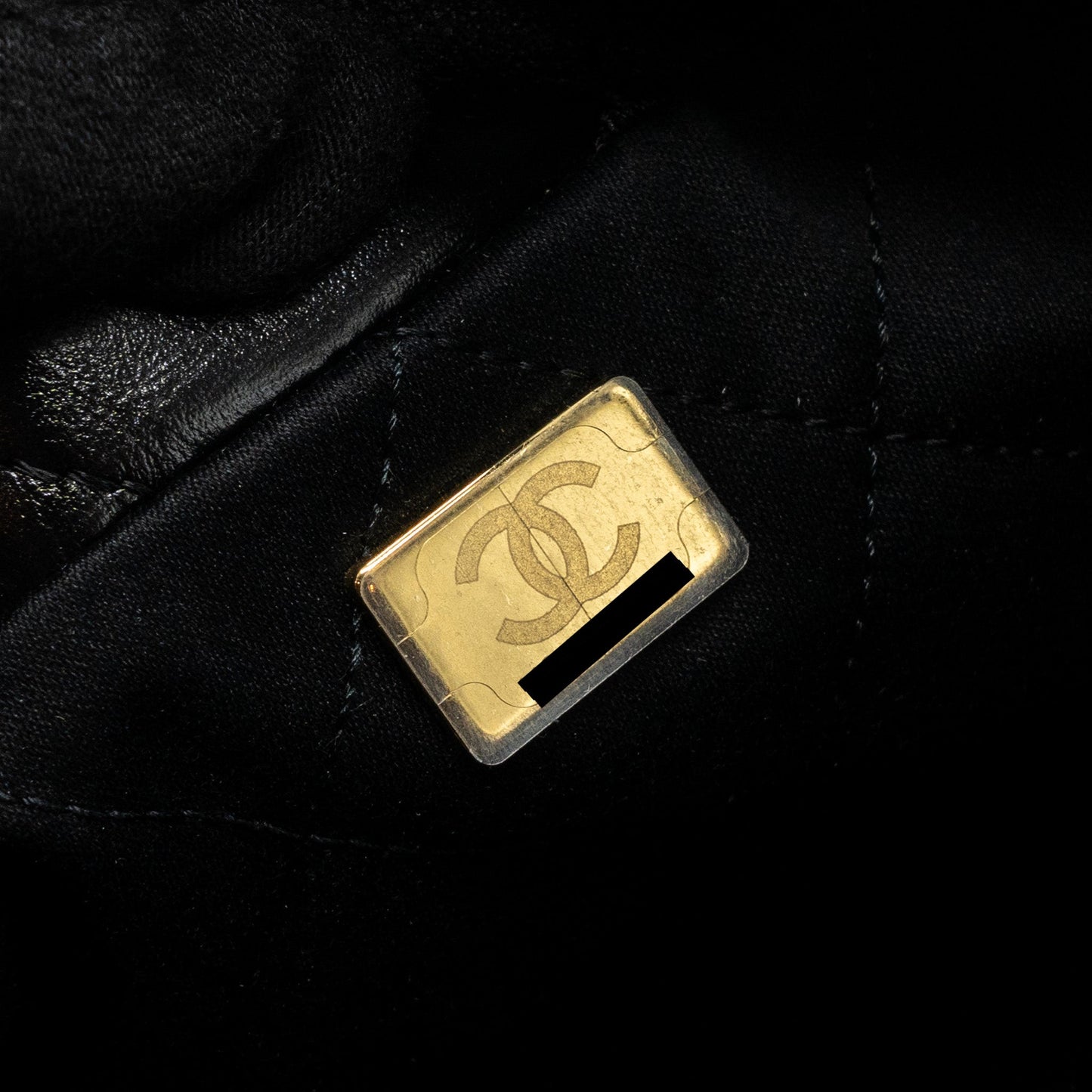 Chanel mini 22 bag shiny calfskin black brushed (microchip)