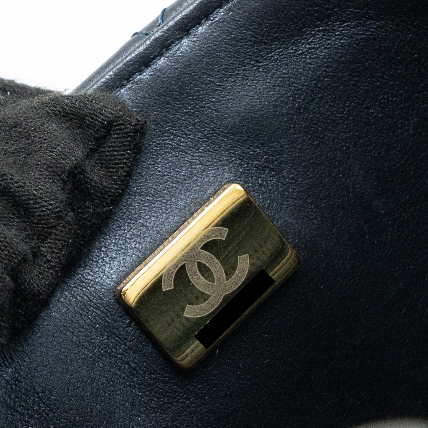 Chanel 22a Top Handle Mini Rectangular Flap Bag Lambskin Dark Blue L(Microchip)