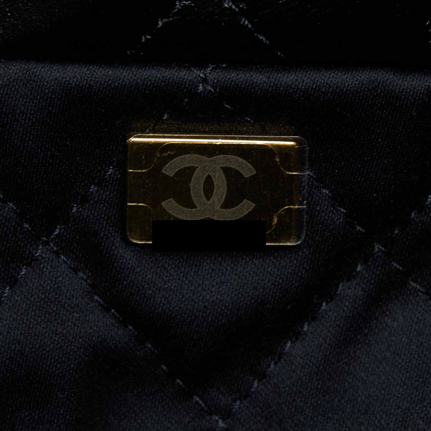 Chanel 22 Bag Medium Shiny Calfskin Black In Gold Letter (Microchip)