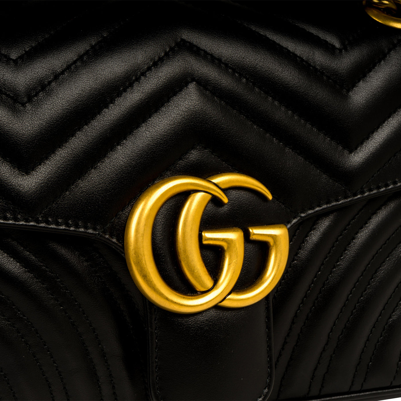 Gucci GG Small Marmont Bag