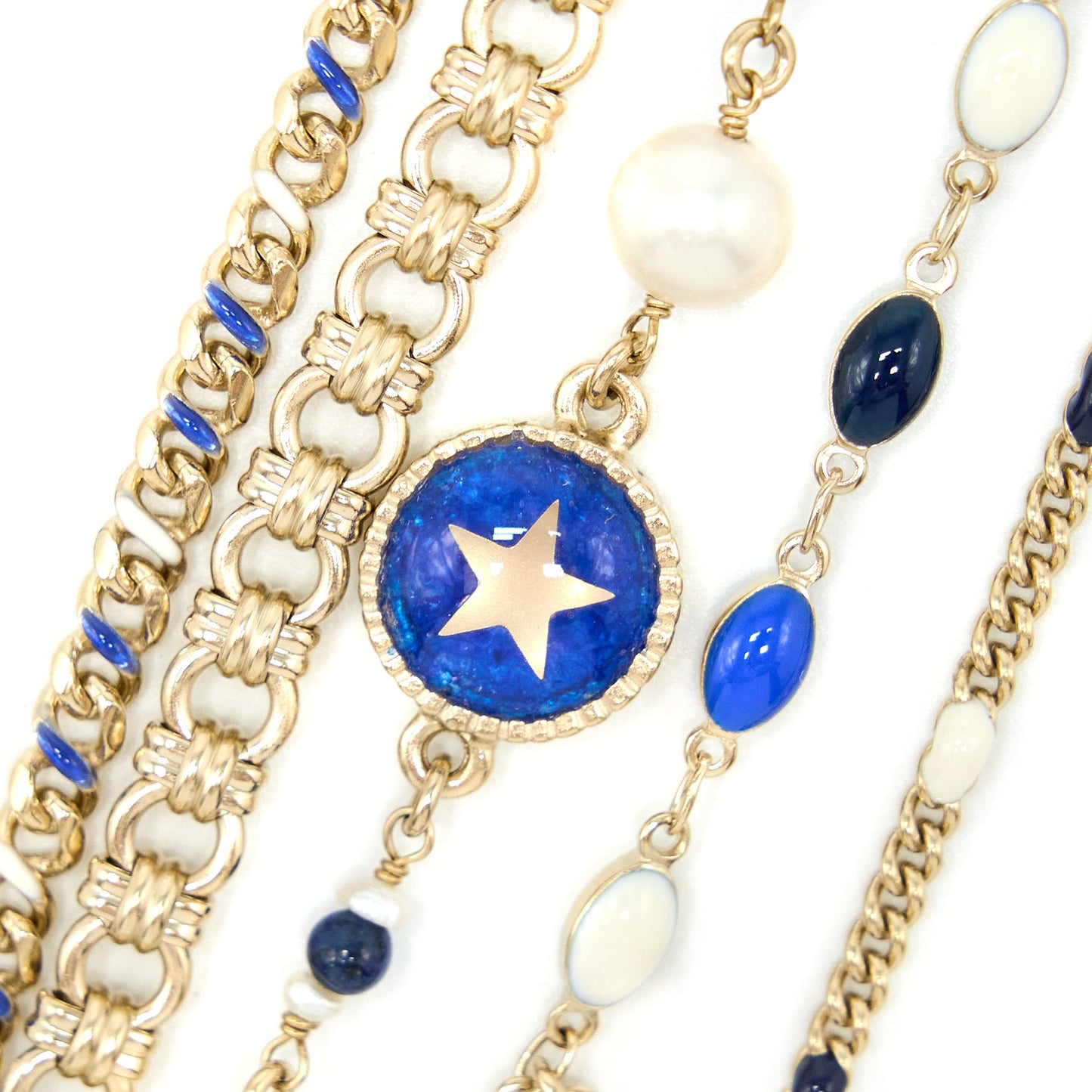 Chanel Pearl / Enamel With Round CC Logo Necklace Light gold tone