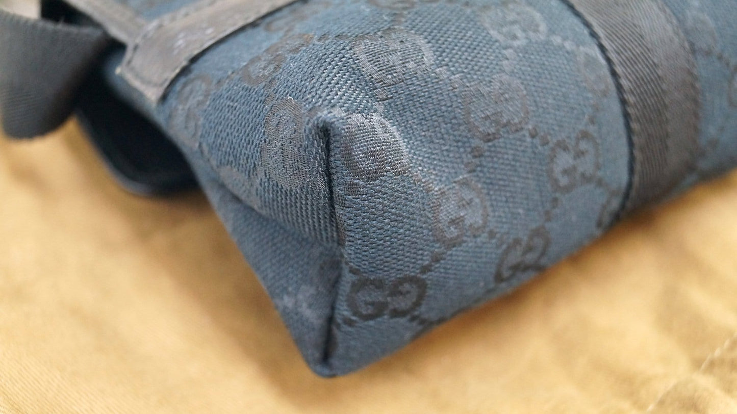 GUCCI GG Monogram Black Waist Bag 131236