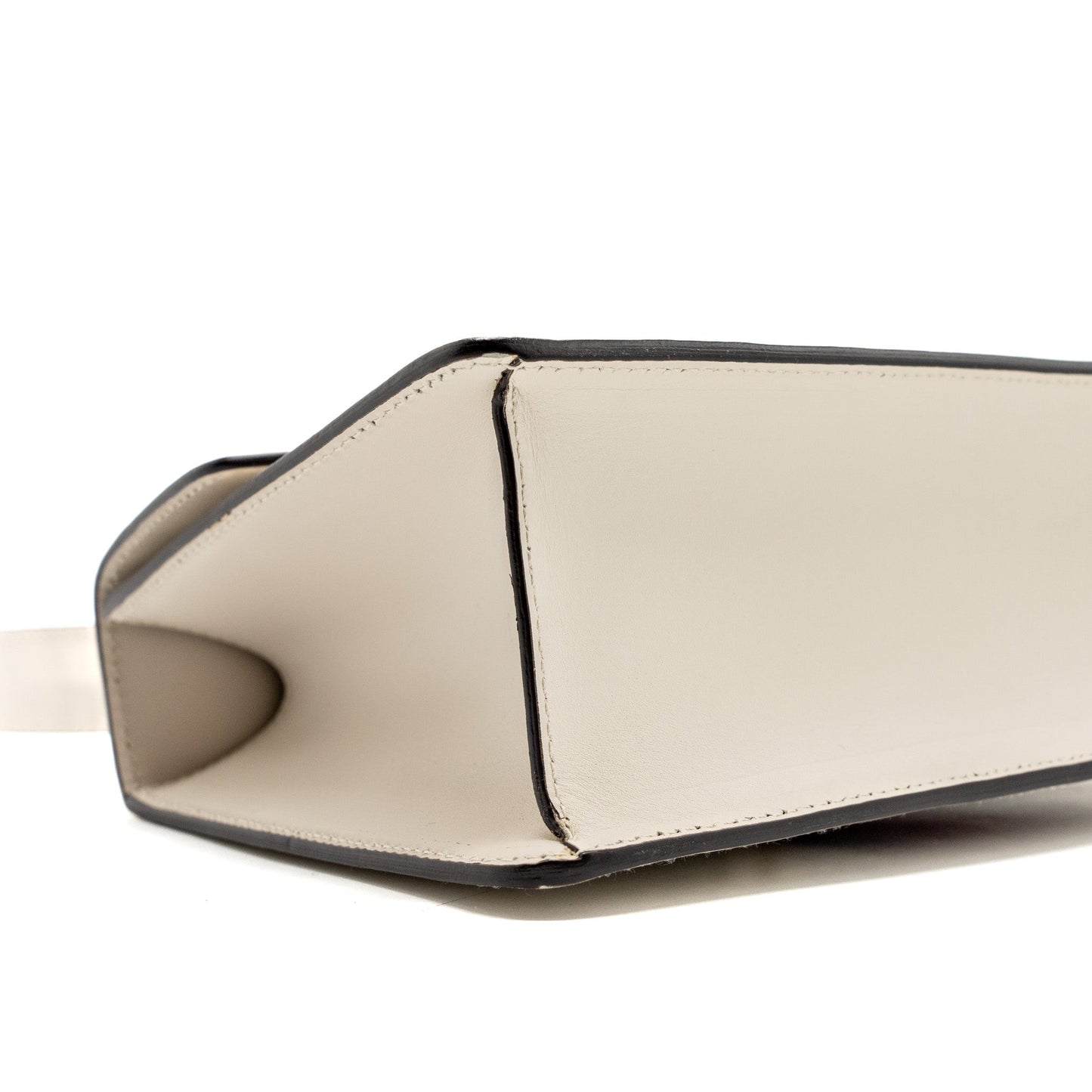 Gucci Sylvie Shoulder Bag Calfskin White