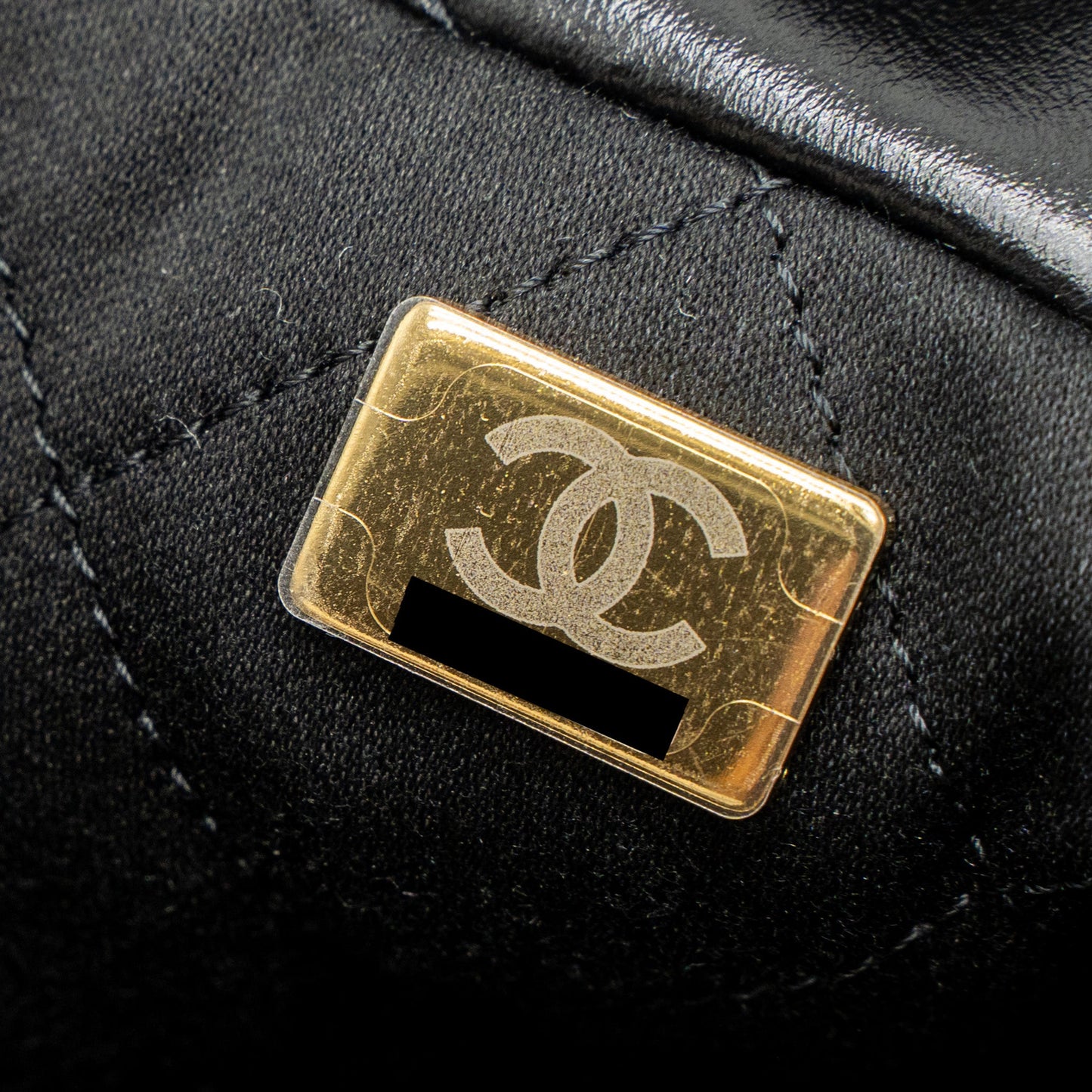 Chanel Mini 22 Bag Shiny Calfskin Black Brushed (Microchip)