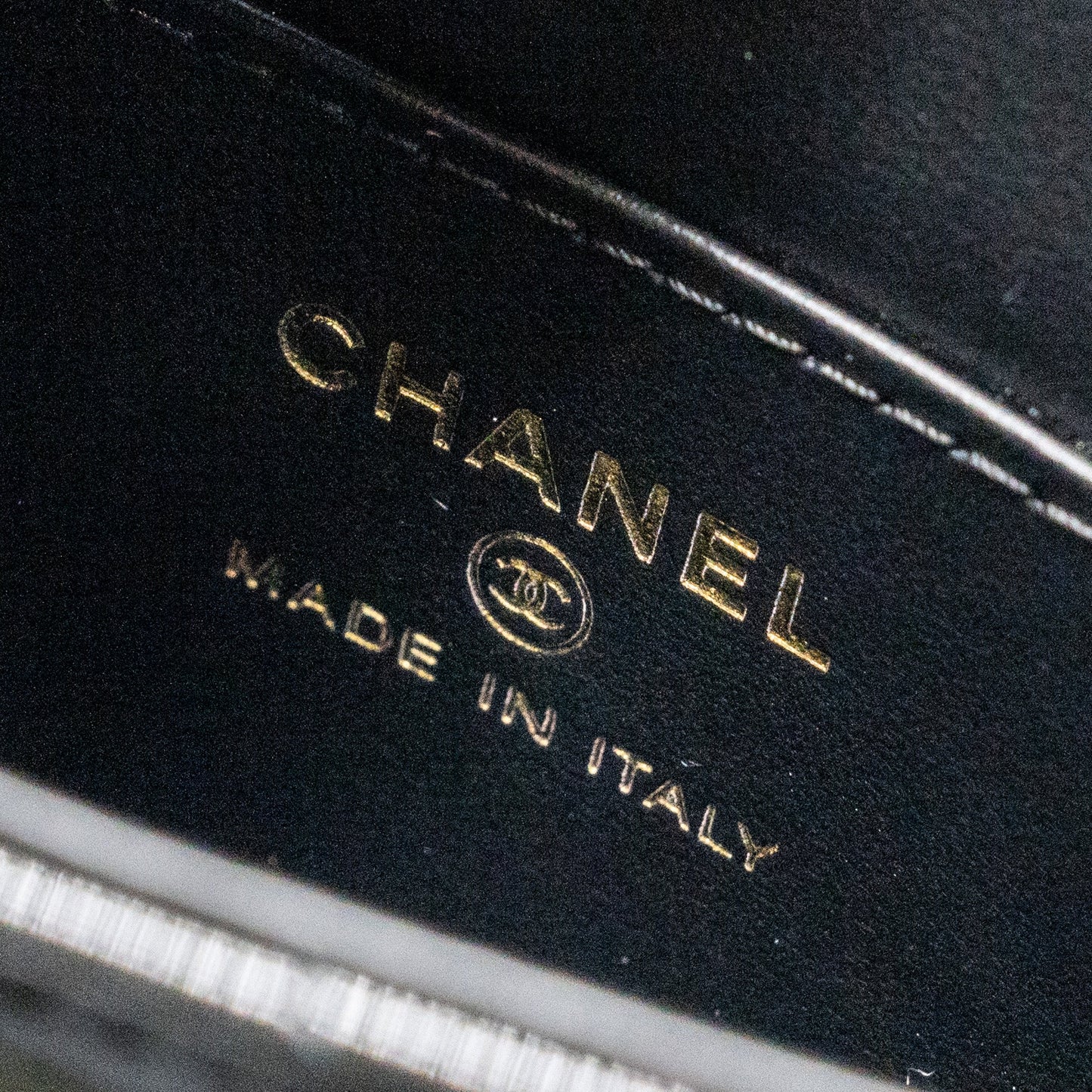 Chanel 23K hoop bag patent black (microchip)