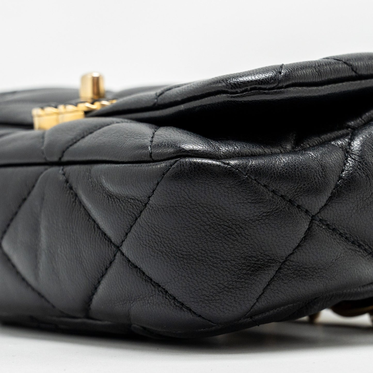 Chanel 19 Quilted Waist Belt Bag Shiny Goatskin Black