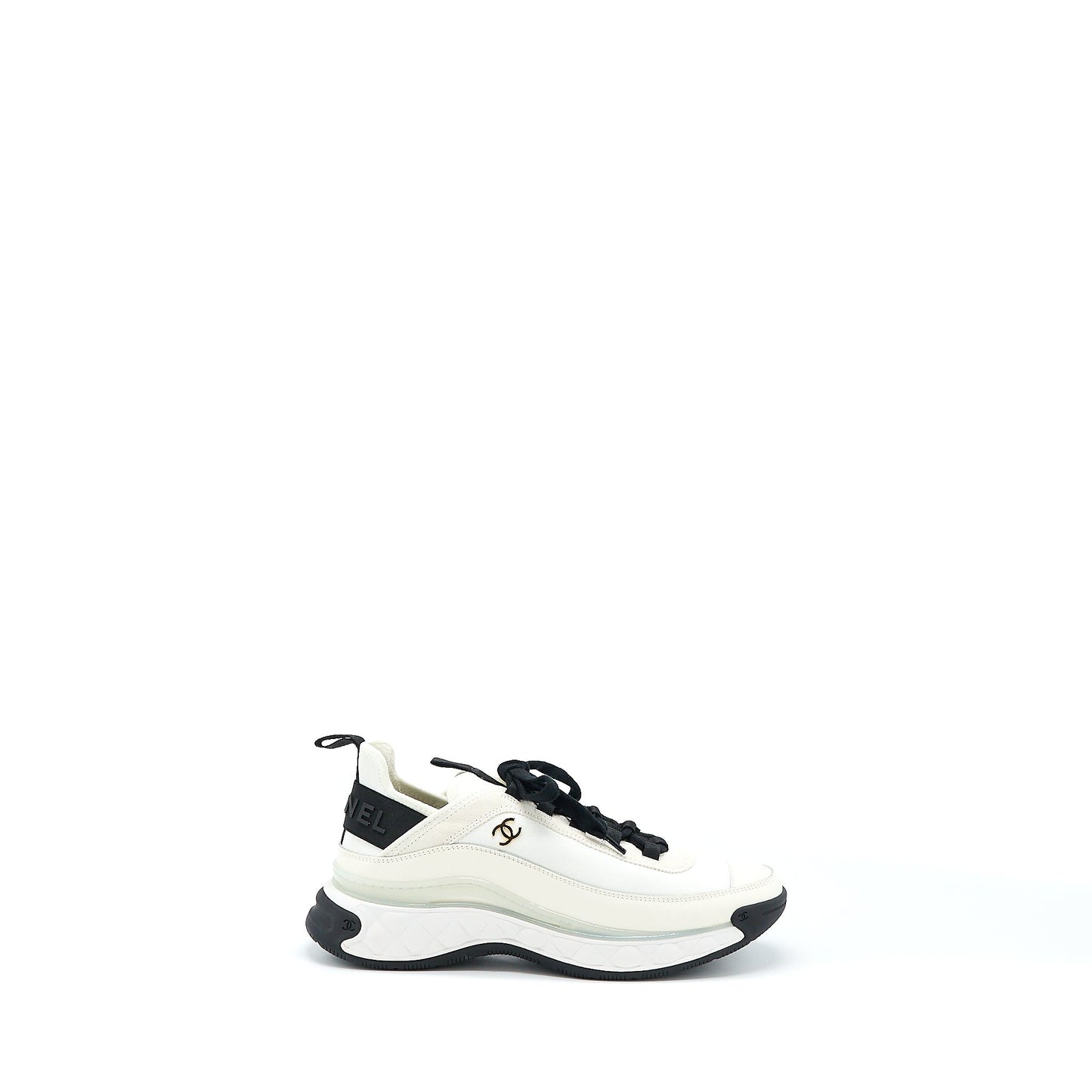 Chanel Size 41 Sport Trail Sneaker Suede/Calfskin White/Black