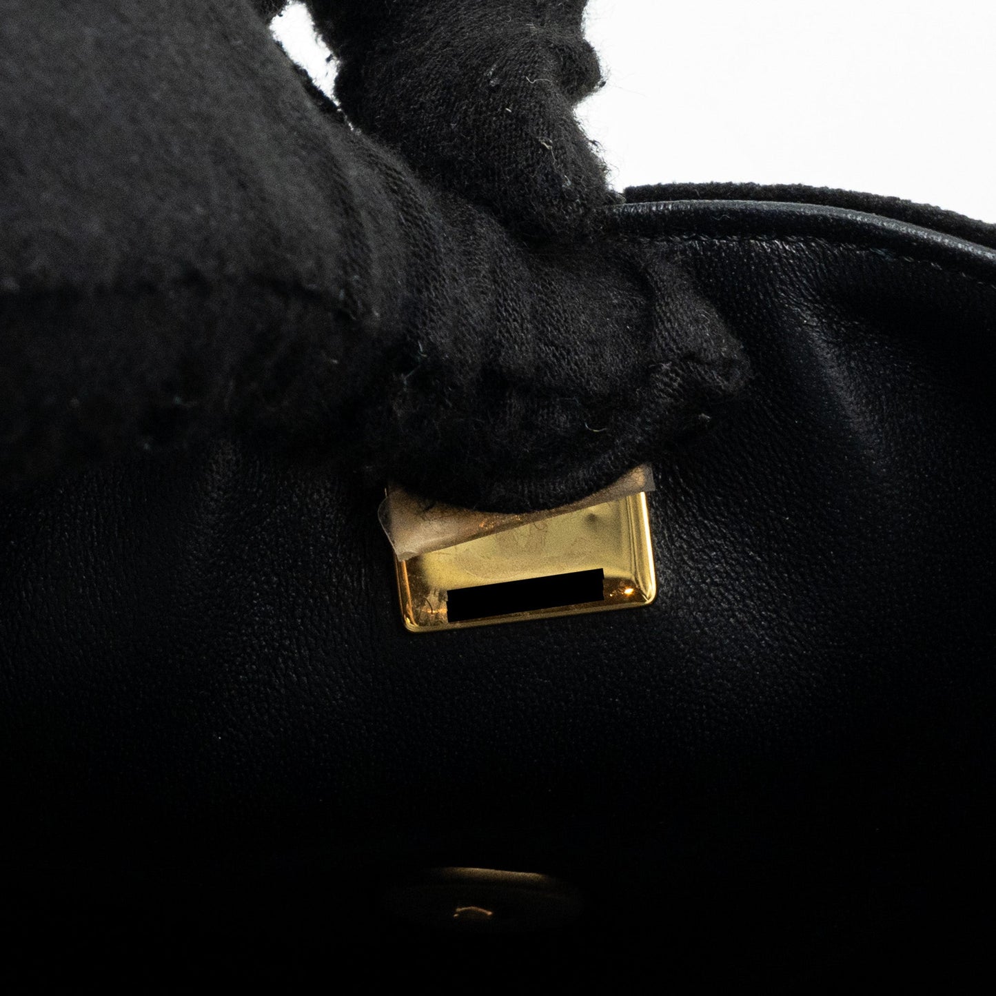 Chanel 22B Chanel on chains square flap bag velvet black (Microchip)