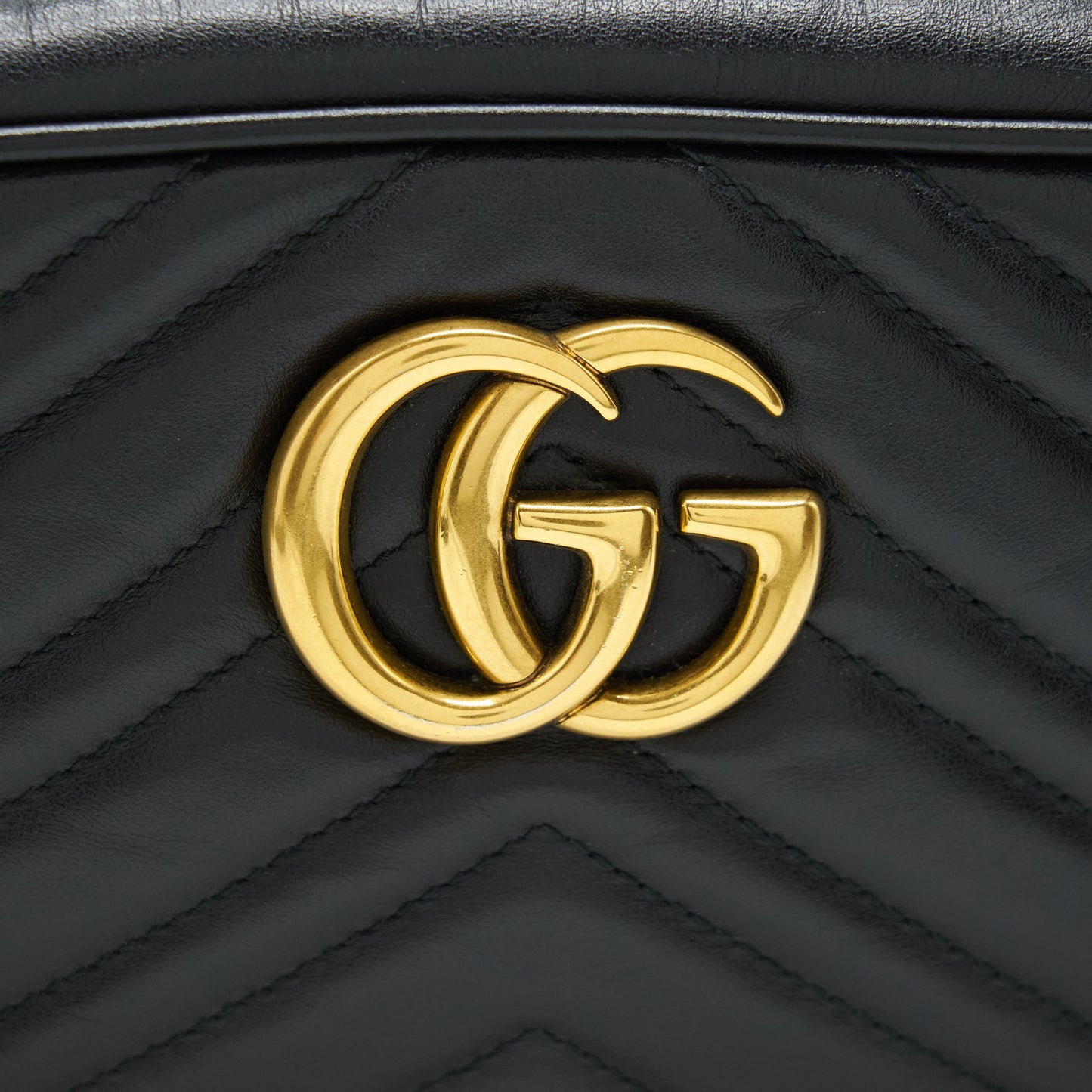 Gucci GG Marmont Matelasse Shoulder Bag Black