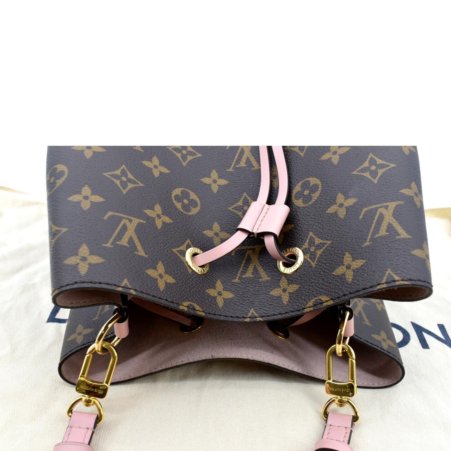 LOUIS VUITTON Neonoe MM Monogram Canvas Shoulder Bag Pink